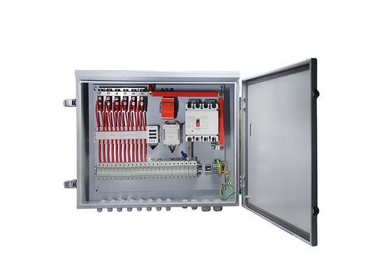 IP65 پنروک جعبه اتصال خورشیدی 2 4 6 رشته های 1000V AC DC Array PV Combiner Box